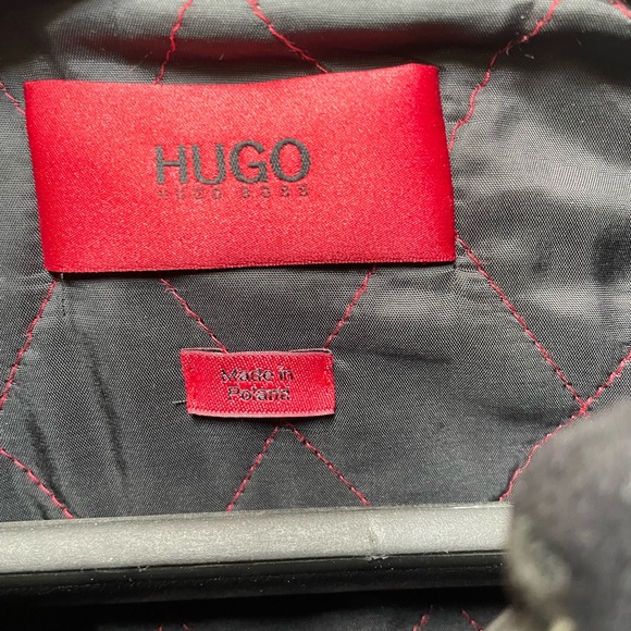 HUGO BOSS black wool coat size 42R - Picture 2 of 6